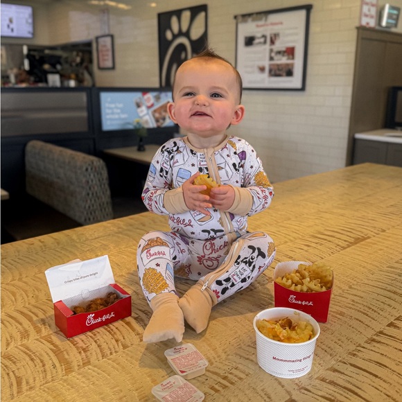 Meet your Posher, Katelyn - Picture 7 of 7